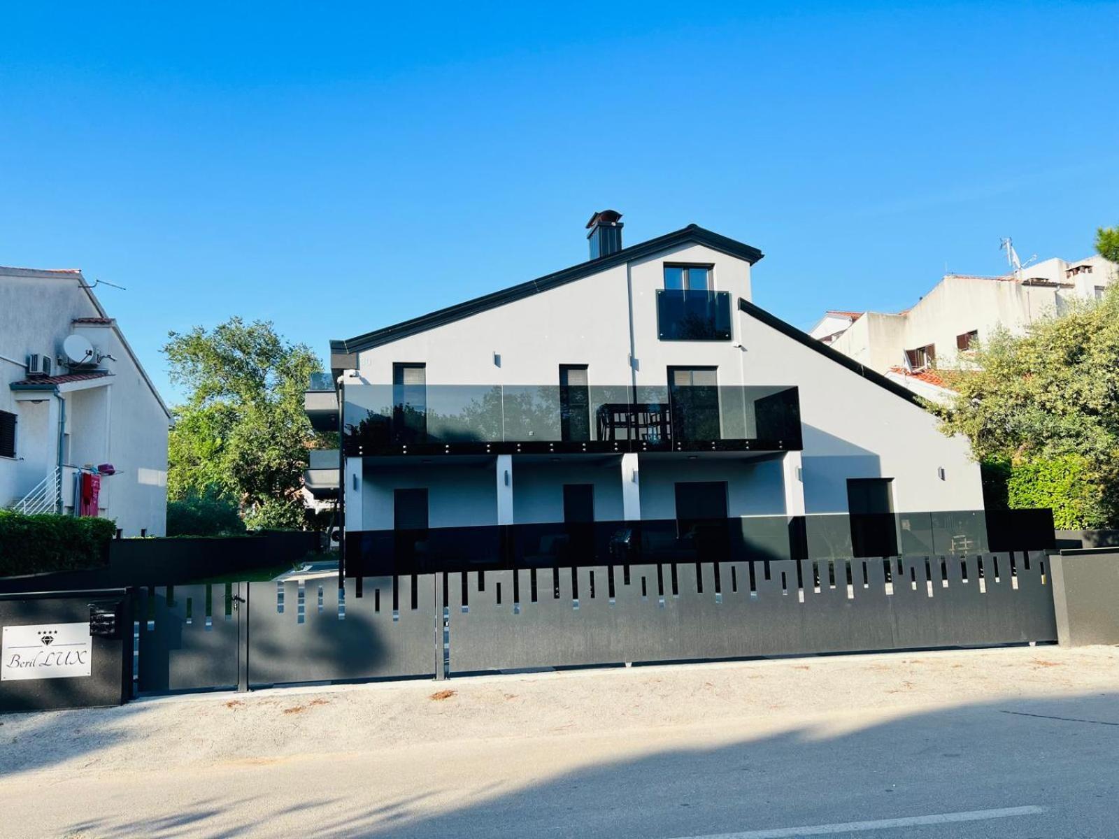 Apartmani Beril Lux 罗维尼 外观 照片